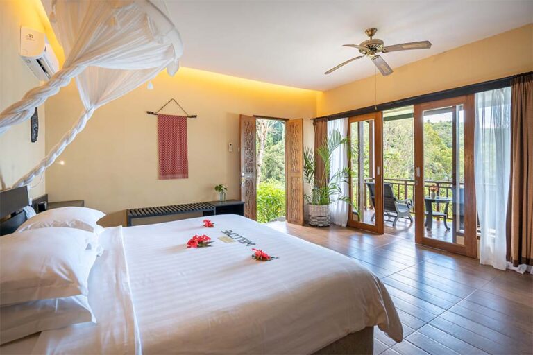 lembeh resort room